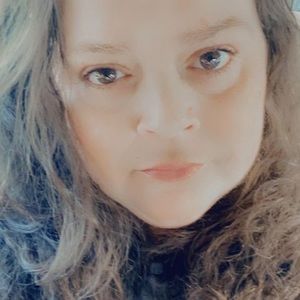 Meet your Posher, Jenifer